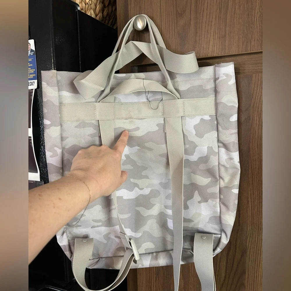 Camouflage Tote Bag,Victoria Secrets - Picture 3 of 5